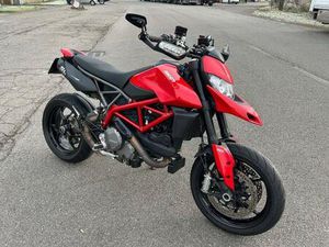 2019 DUCATI HYPERMOTARD 939 A VENDRE