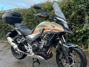 ② HONDA CB500X