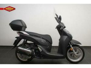 HONDA SH 300I ABS (BJ 2016) — MOTOREN | HONDA — MARKTPLAATS