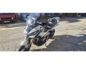 HONDA X-ADV X-ADV750 →