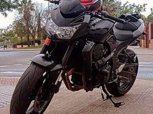 KAWASAKI - Z750
