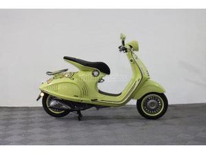 VESPA - 946 10º ANIVERSARIO