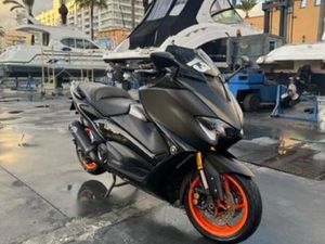 YAMAHA - TMAX 560 TECH MAX