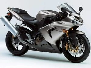 2005 KAWASAKI NINJA ZX10R (WIDOW MAKER)