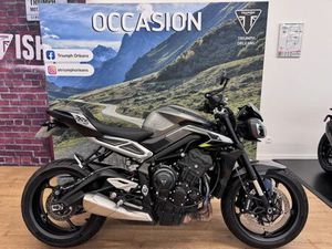 TRIUMPH STREET TRIPLE 765 R 2023 765 CM3 | MOTO ROADSTER | 15 867 KM | GRIS | 45160 OLIVET