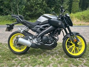 YAMAHA MT-125