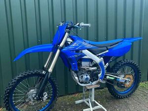 ② YAMAHA YZF 450 2022