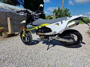 HUSQVARNA 701 SUPERMOTO GRIGIO