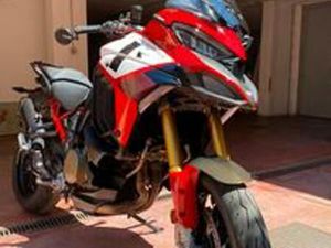 MULTISTRADA V4 PIKES PEAK