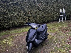 ② PEUGEOT V-CLIC 50 CC 4T B KLASSE