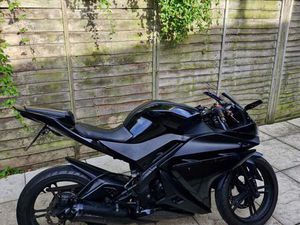 YAMAHA R125 SUPER SPORTS PETROL MANUAL (15 PS) 125 CC