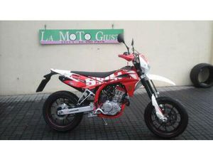 VENDO SWM SM 125 R (2017 - 20) USATA A LUCCA (CODICE 9914007) - MOTO.IT