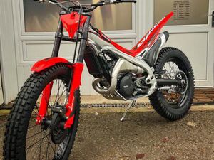 2026 BETA SINCRO 300 TRIALS BIKE