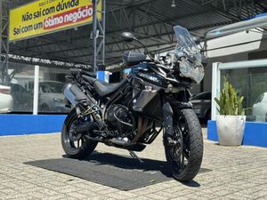TRIUMPH TIGER 900