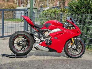 VERKAUFE DUCATI PANIGALE V4S – MIT TROCKENKUPPLUNG!