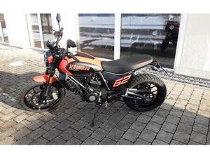DUCATI SCRAMBLER 800 FULL THROTTLE IN ROT, GEBRAUCHTFAHRZEUG