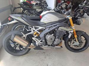 TRIUMPH SPEED TRIPLE RS INT.-NR: BP8967