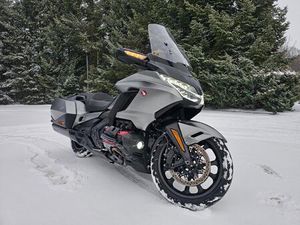 HONDA GL 1800 GOLD WING BAGGER - MOTOR OK, 1 HAND EU