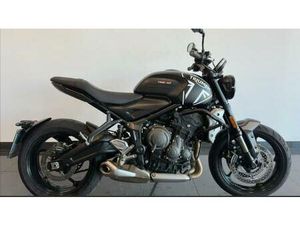 VENDO TRIUMPH TRIDENT 660 (2021 - 24) USATA A ROMA (CODICE 9913585) - MOTO.IT
