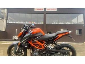 VENDO KTM 390 DUKE (2021 - 23) USATA A CASALE MONFERRATO (CODICE 9913633) - MOTO.IT