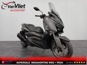 NETTE YAMAHA XMAX 300 MAT ZWART BJ 2019 — MOTOREN | YAMAHA — MARKTPLAATS
