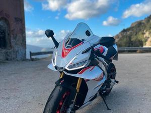 APRILIA RSV4 FACTORY SPEED WHITE