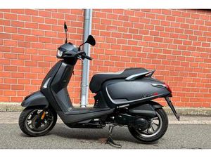 ROLLER 50 CCM WIE NEU INSPEKTION GERADE NEU GEMACHT