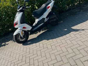 PEUGEOT SPEEDFIGHT 4