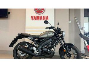 VENDO YAMAHA XSR 125 (2021 - 24) USATA A SAN MARTINO SICCOMARIO (CODICE 9914275) - MOTO.IT