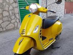 PIAGGIO VESPA GTS SUPER 125 ABS - 2021