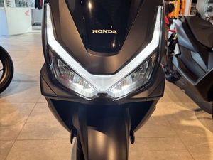 PCX 125 CC - 2026 DX - 0 KM COM APENAS 800€ DE ENTRADA CASCAIS E ESTORIL