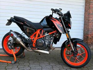 KTM 690 DUKE R