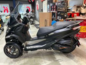 PIAGGIO MP3 EXCLUSIVE 530/ EURO 5 MIT TAGESZULASSUNG