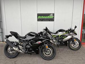 KAWASAKI NINJA 125 ABS SCHWARZ O. GRAU INKL. STARTERBONUS