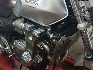 HONDA CB 1300