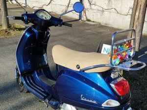 PIAGGIO VESPA LX 125 DUNKELBLAU-METALLIC