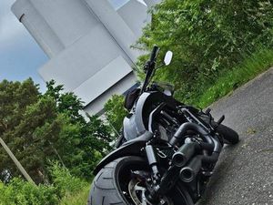 HARLEY-DAVIDSON VRSCDX NIGHT ROD SPEZIAL