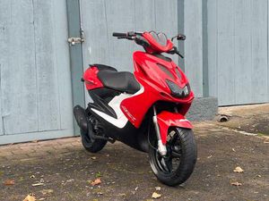 YAMAHA AEROX / MBK NITRO 50 , BLACKLINE ! FORMULA RED!