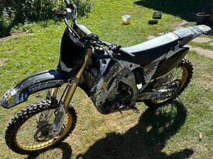 YAMAHA YZ250F