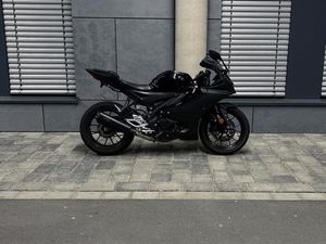YAMAHA YZF-R 125 2024