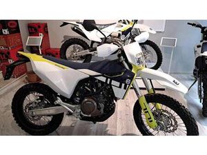 VENDO HUSQVARNA 701 ENDURO (2023 - 25) NUOVA A VOGHERA (CODICE 9913775) - MOTO.IT