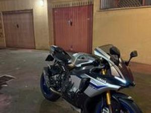 YAMAHA YZF-R1 M