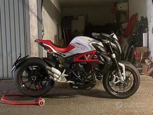 MV AGUSTA DRAGSTER 800