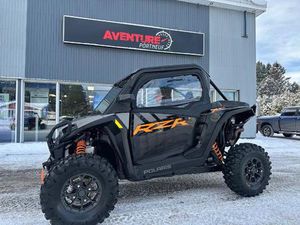 2024 POLARIS RZR XP 1000 ULTIMATE CABINE COMPLÈTE SEULEMENT 787KM