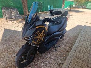 YAMAHA - XMAX 125