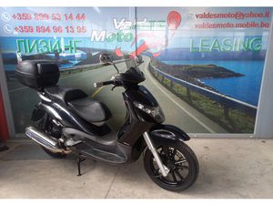 PIAGGIO BEVERLY 400 →