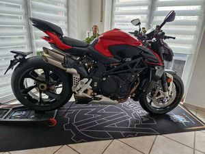 MV AGUSTA BRUTALE 1000 RS