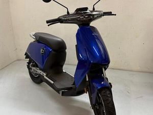 E-ROLLER SUPER SOCO CUX