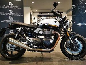 TRIUMPH SPEED TWIN 1200