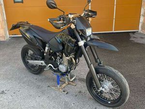 650 SUPERMOTO